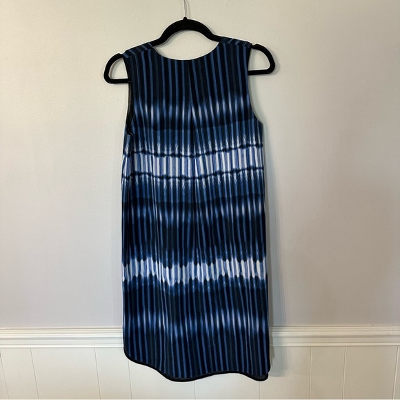 Vince. Women’s Sleeveless V-Neck Blue, White & Black 100% Silk Dress Sz S GUC - Picture 9 of 9